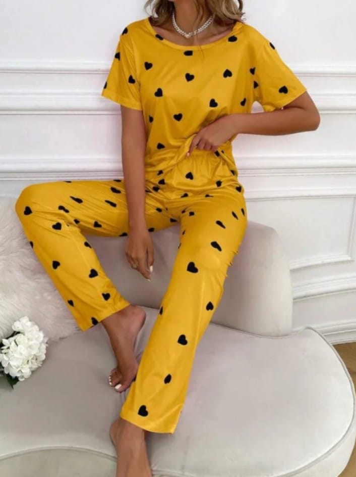 YELLOW WITH BLACK HEARTS PRINTED PAJAMA SETS