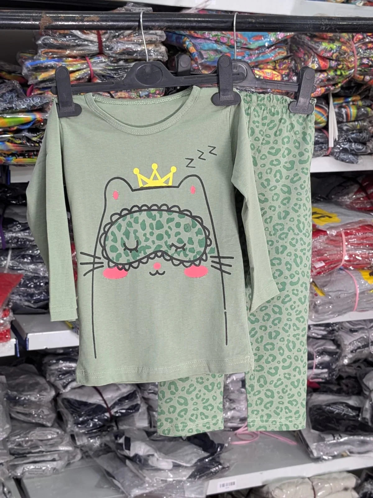 💚 Sleepy Kitty Girls 2-Piece Lounge Set – Olive Green